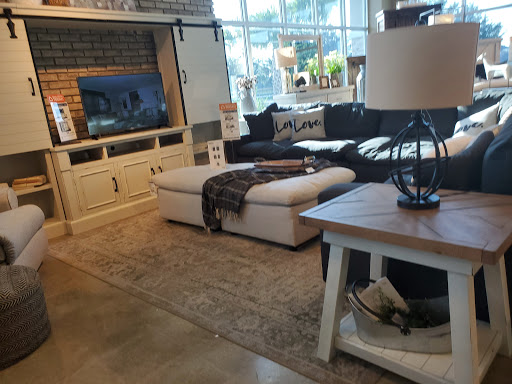 Furniture Store «Ashley HomeStore», reviews and photos, 2915 N Dale Mabry Hwy, Tampa, FL 33607, USA