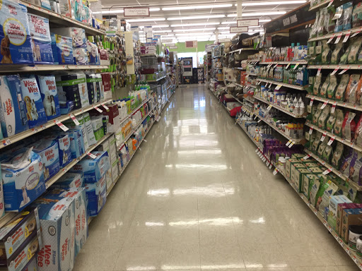 Pet Supply Store «Pet Supplies Plus», reviews and photos, 220 Market Dr, Elyria, OH 44035, USA