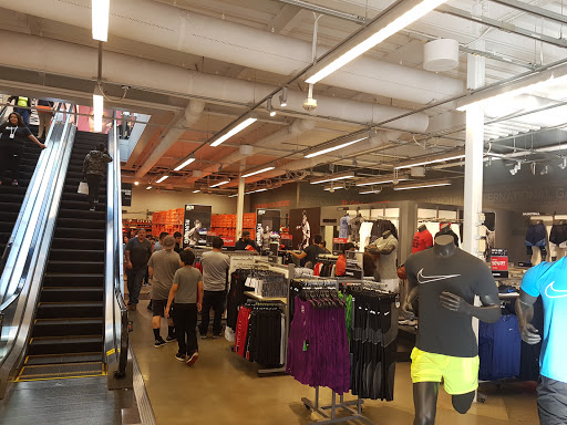 Clothing Store «Nike Factory Store», reviews and photos, 100 Citadel Drive #561, Los Angeles, CA 90040, USA