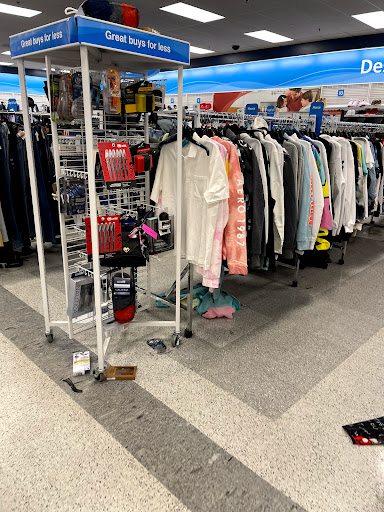 Clothing Store «Ross Dress for Less», reviews and photos, 829 N Oak Park Blvd, Pismo Beach, CA 93449, USA