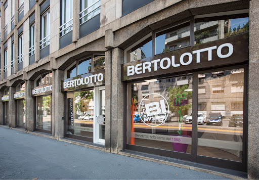 Bertolotto Porte Milano Flagship Store