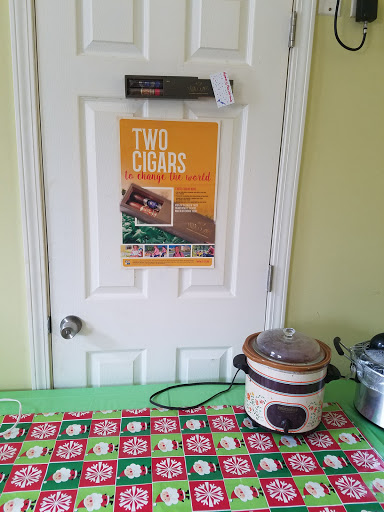 Tobacco Shop «Stogies Cigars and Lounge», reviews and photos, 55 E Olentangy St, Powell, OH 43065, USA