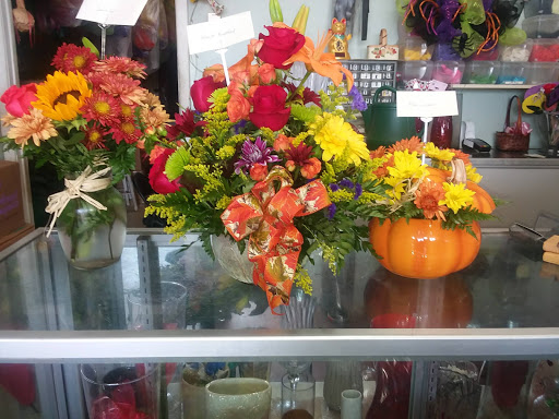 Florist «Send Your Love Flowers & Balloons», reviews and photos, 1417 SW Military Dr, San Antonio, TX 78221, USA