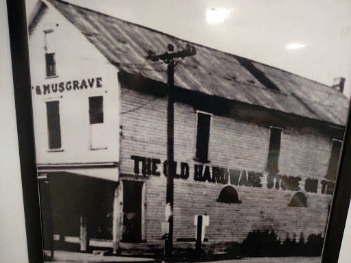 Coffee Shop «Wabash Coffee House & Antiques», reviews and photos, 101 N Main St, Hutsonville, IL 62433, USA