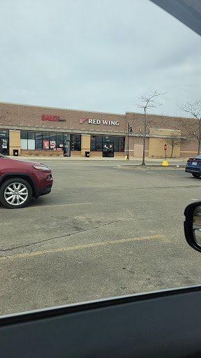 Shoe Store «Red Wing», reviews and photos, 1701 N Larkin Ave, Crest Hill, IL 60403, USA