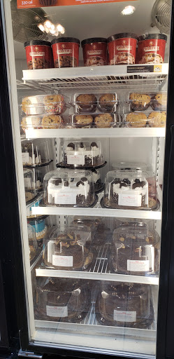 Ice Cream Shop «Cold Stone Creamery», reviews and photos, 15 Blake Blvd, Kissimmee, FL 34747, USA