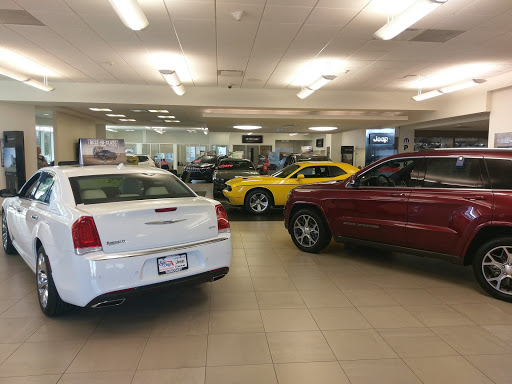 Car Dealer «Suncoast Chrysler Jeep Dodge RAM», reviews and photos, 8755 Park Blvd N, Seminole, FL 33777, USA