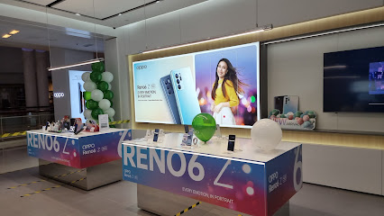 My OPPO Space QUEENSBAY MALL