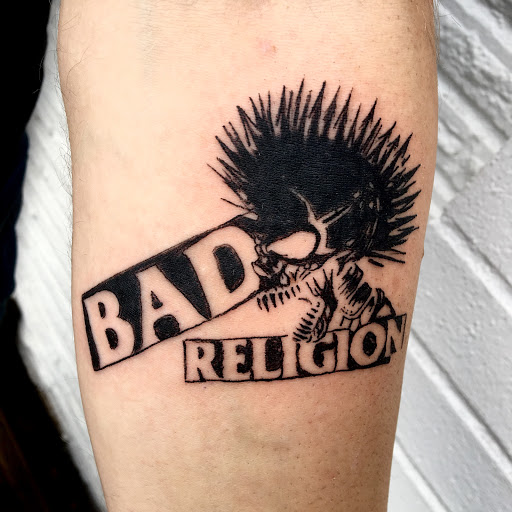 Tattoo Shop «PermaGrafix Tattoo», reviews and photos, 2217 Santiam Hwy SE, Albany, OR 97322, USA