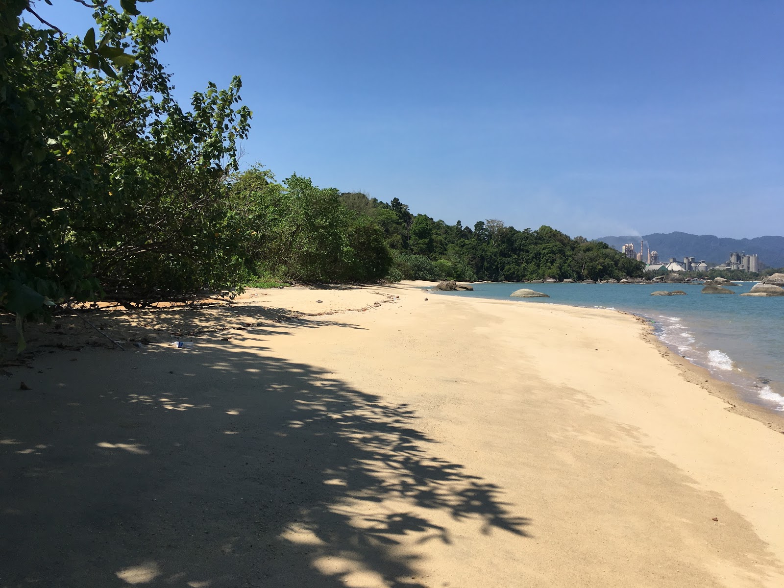 Wild Beach'in fotoğrafı ve yerleşim