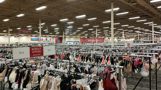 Clothing Store «Burlington Coat Factory», reviews and photos, 8204 S Orange Blossom Trail, Orlando, FL 32809, USA