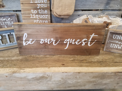 Florist «Mint Julep Flower Shop», reviews and photos, 808 5th St, Coralville, IA 52241, USA