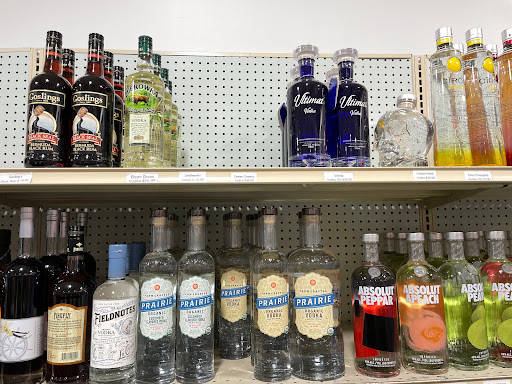 Liquor Store «Short Stop Wine & Spirits», reviews and photos, 2190 Eagle Creek Ln # F, St Paul, MN 55129, USA