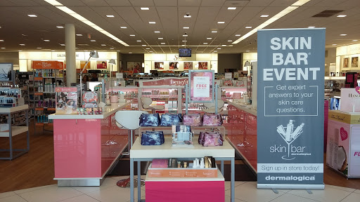 Hair Salon «Ulta Beauty», reviews and photos, 12339 Seal Beach Blvd, Seal Beach, CA 90740, USA