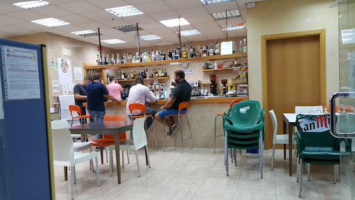Felix Restaurante - Carrer Filà Cordón, 18, 03804 Alcoi, Alicante, España