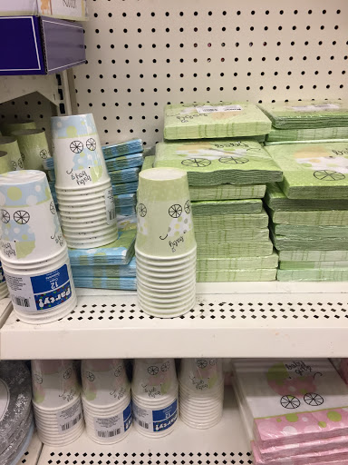 Dollar Store «Dollar Tree», reviews and photos, 2540 Cumberland Blvd SE, Smyrna, GA 30080, USA