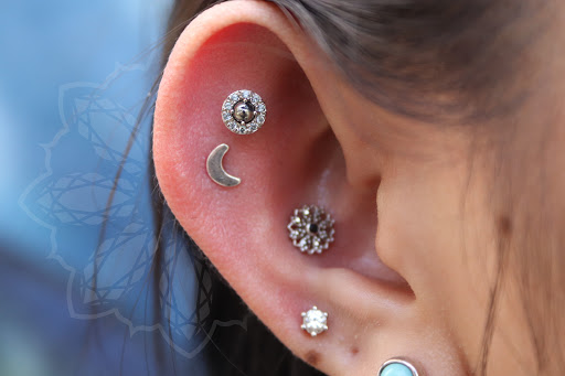 Explore honeycomb tattoo ideas, creative tattoo ideas in Honolulu, available at Honolulu Piercing Company at Skin Deep Tattoo Waikiki