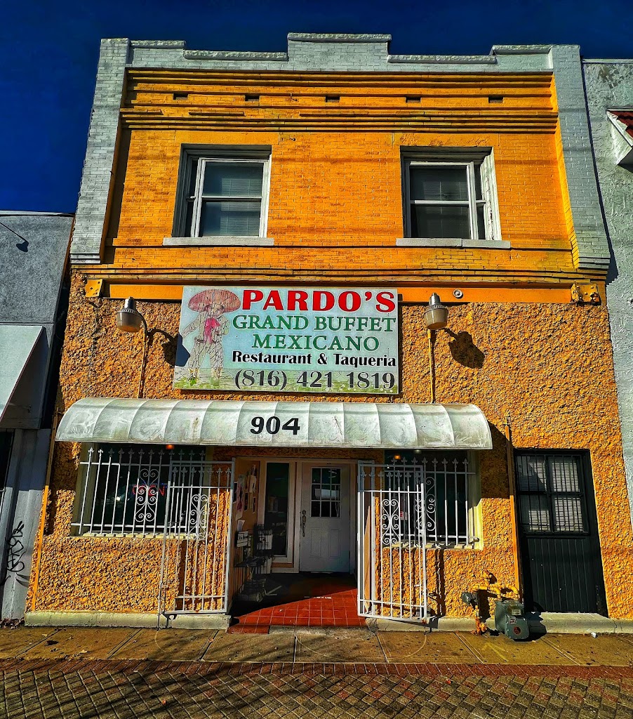 Pardo's Restaurant 64108