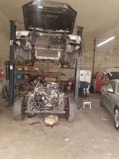 Auto Body Shop «AutoSquare Collision Center - Arcadia», reviews and photos, 140 E St Joseph St, Arcadia, CA 91006, USA