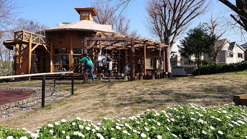 境之谷公園こどもログハウス ちびっことりで 神奈川県横浜市西区境之谷 子供のアミューズメント センター グルコミ