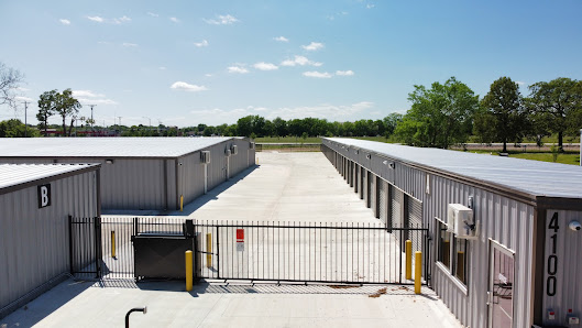 Quick And Easy Storage 4100 Honeysuckle Ln, Rogers, AR 72758, United States