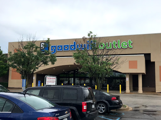 Thrift Store «Goodwill Outlet Center Bridgeton», reviews and photos