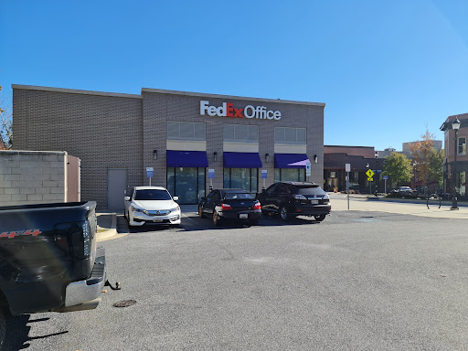 Print Shop «FedEx Office Print & Ship Center», reviews and photos, 4417 Hartwick Rd, College Park, MD 20740, USA