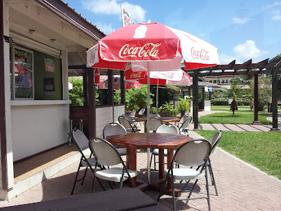 Yoli,s Pizza - Cayo Welcome Center, San Ignacio, Belize