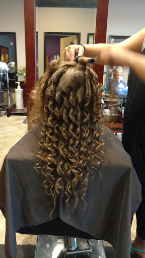 Hair Salon «Bella Via Salon», reviews and photos, 10303 NE Fourth Plain Blvd #107, Vancouver, WA 98662, USA