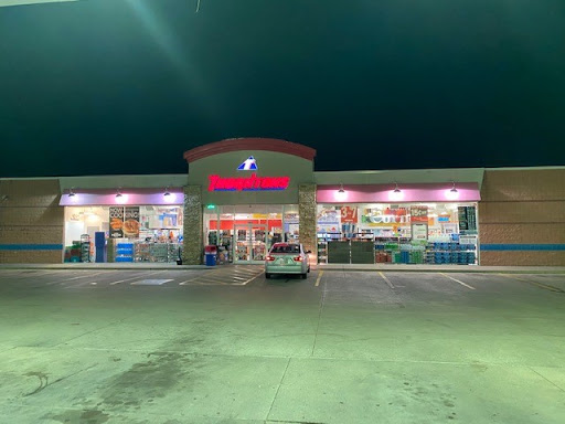 Gas Station «Thorntons», reviews and photos, 7301 Kingsgate Way, West Chester Township, OH 45069, USA