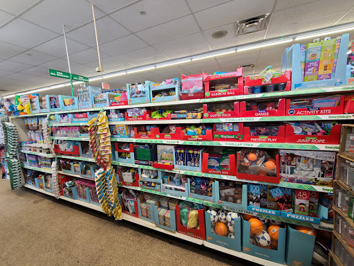 Dollar Store «Dollar Tree», reviews and photos, 21450 Jamaica Ave, Queens Village, NY 11428, USA