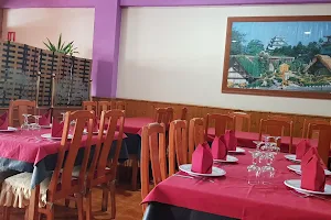 Restaurante chino gran mundo image