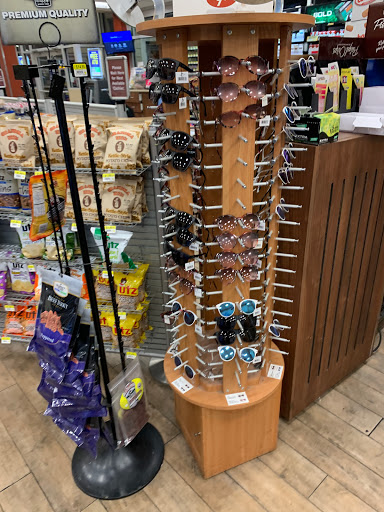 Convenience Store «Royal Farms», reviews and photos, 105 S Stewart Ave, Ridley Park, PA 19078, USA