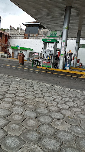 Estación De Servicio Reina Del Quinche - Quito