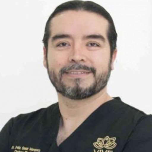 Dr. Félix Omar Márquez Villalobos, Cirujano plástico