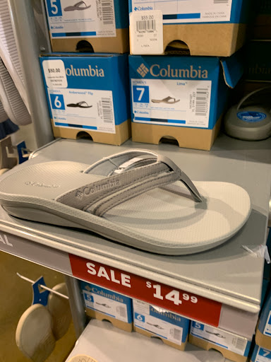 Clothing Store «Columbia Sportswear Outlet Store at Allen Premium Outlets», reviews and photos, 820 Stacy Rd #470, Allen, TX 75013, USA