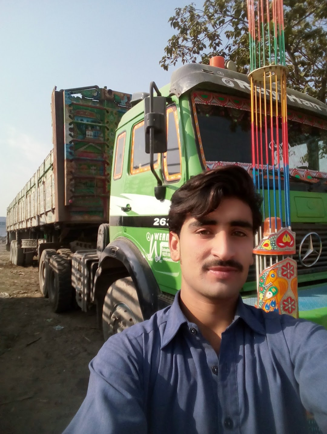 UMAR AFRIDI GOODS transport company