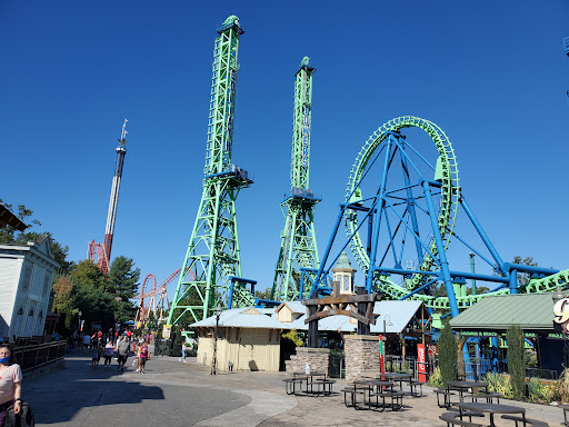 Six Flags New England