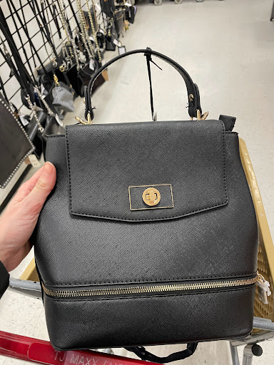 Department Store «T.J. Maxx & HomeGoods», reviews and photos, 105 Middlesex Ave, Somerville, MA 02145, USA