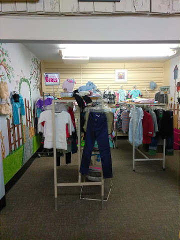 Second Tyme Around Shop by null