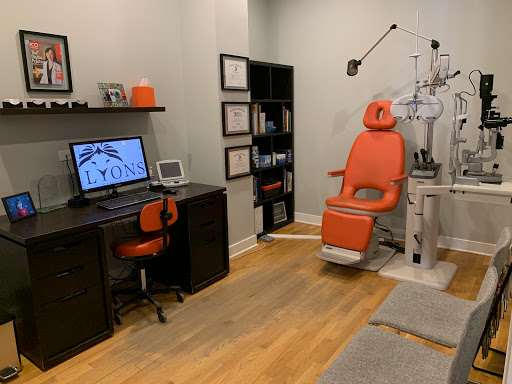 Optometrist «Lyons Family Eye Care», reviews and photos, 3250 N Lincoln Ave, Chicago, IL 60657, USA