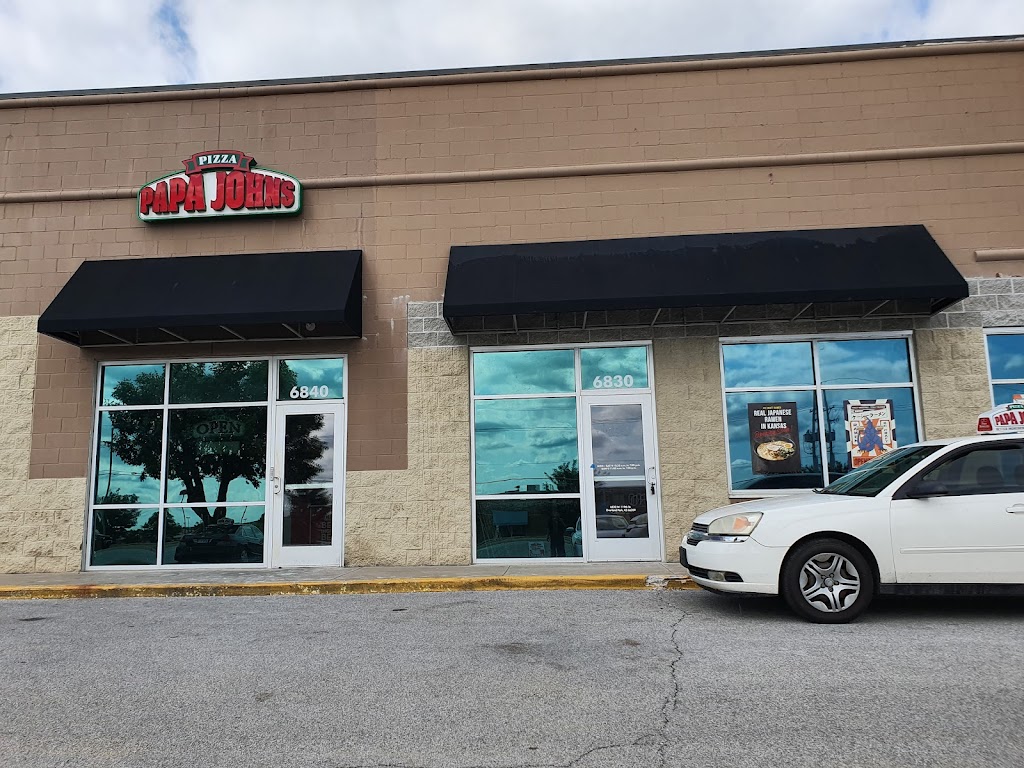 Papa Johns Pizza 66209