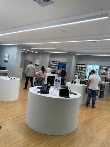 Opiniones de Think Apple Premium Reseller en Guayaquil - Tienda de móviles