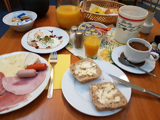 Plats et boissons hôtels Albrechtshof 14476 Potsdam