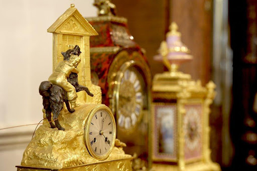 Gutlin Clocks & Antiques