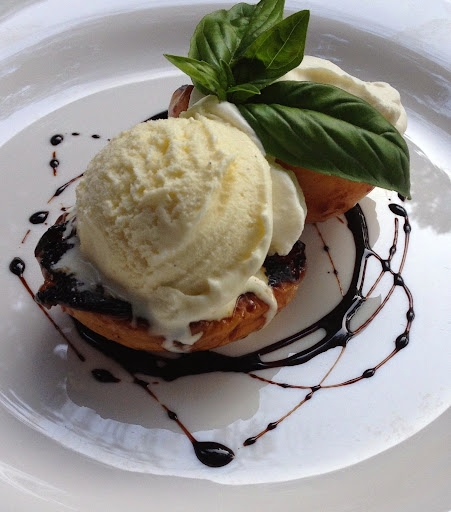 Caterer «B&W Catering Company», reviews and photos, 604 Church St, Chester, VT 05143, USA