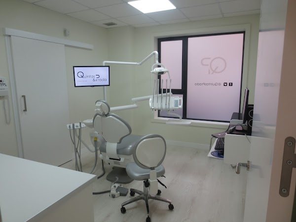 Clínica Dental Quintas  Prada