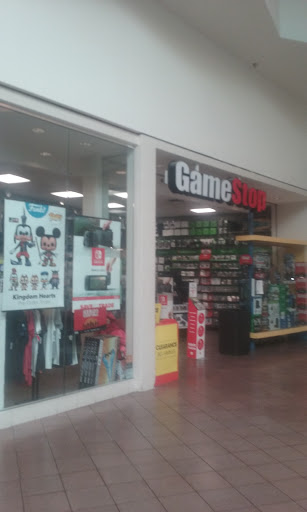 Video Game Store «GameStop», reviews and photos, 777 E Merritt Island Causeway, Merritt Island, FL 32952, USA