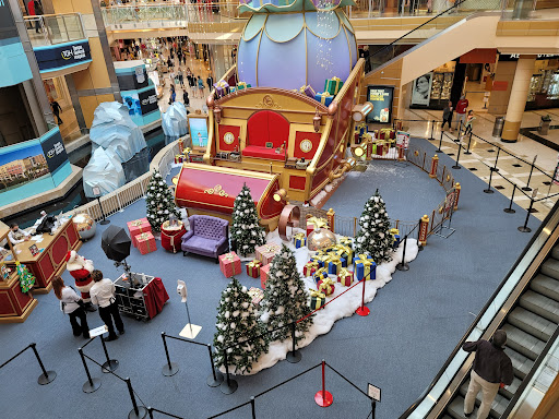 Shopping Mall «International Plaza and Bay Street», reviews and photos, 2223 N Westshore Blvd, Tampa, FL 33607, USA