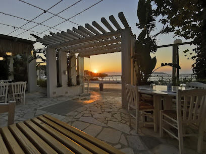 Salavantes - garden restaurant & bar - 5th km Chania-Kissamos old road, Kalamaki, Chania, Crete, Chania 735 00, Greece